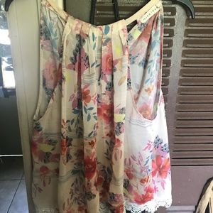 Cream flower tank top